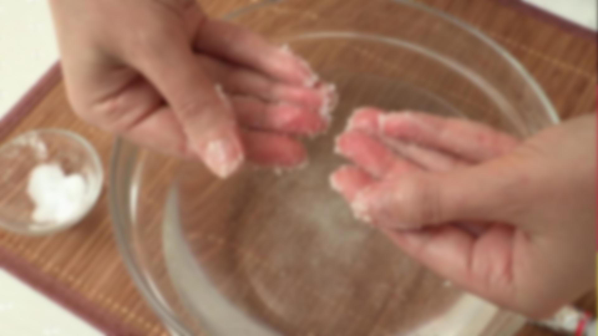 Как отмыть руки от монтажной пены если она засохла