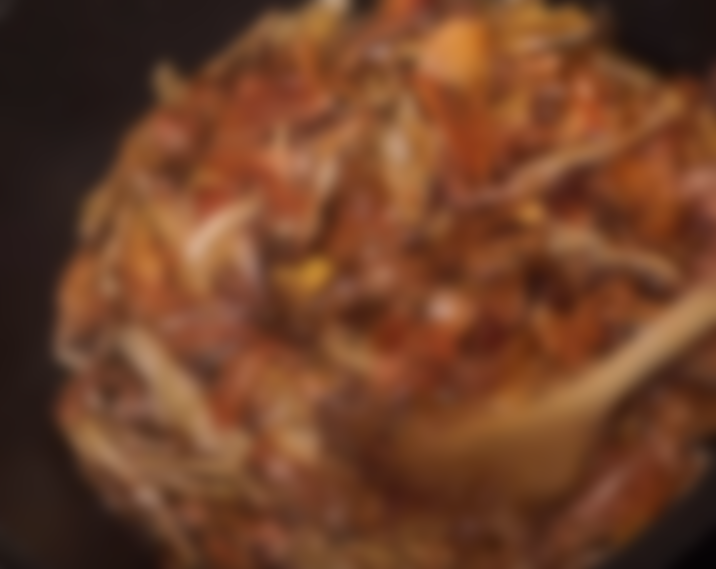 Сало в луковой шелухе в домашних условиях рецепт в кастрюле с чесноком с фото пошагово