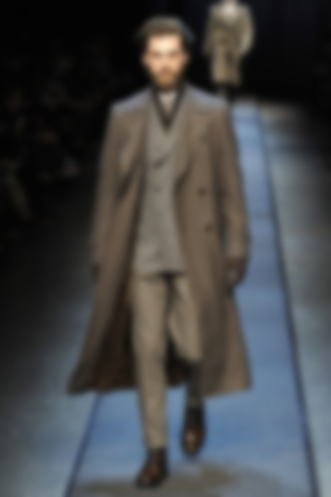 Пальто в мужском стиле
