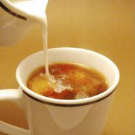 Чай с молоком вреден?